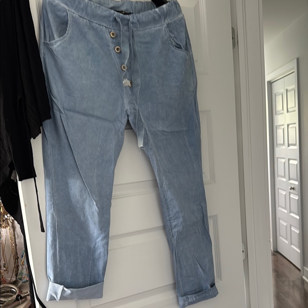 Elissia frim italy Blue Ankle Cropped Pants Relaxed Fit